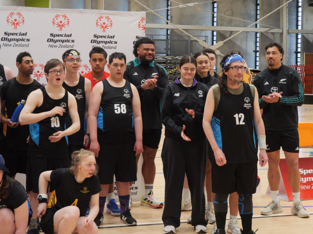Hunter's team at the All Blacks Basketball event